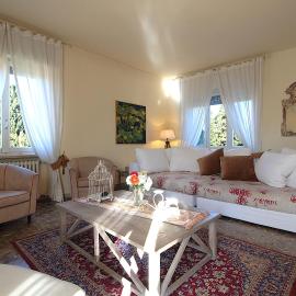 Provenzale Apartment, Garda Lake, Jacuzzi, Fitness, Ac, hotel in Desenzano del Garda
