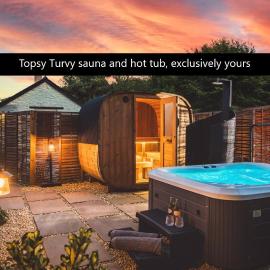 Topsy Turvy and Hillside Spa at Tregoose Old Mill, khách sạn ở Newquay
