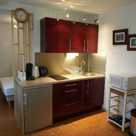 appartement 4 personnes, ascenseur, balcon, 100 m du télécabine, hotel u gradu Kotere