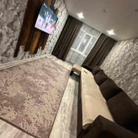 Двухкомнатная уютная квартира, hotel in Ekibastuz