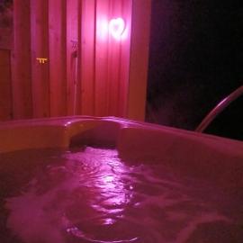 Love-Room Spa de la TRUFFIERE, Hotel in Bertric-Burée