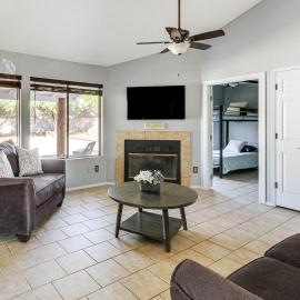 8 Mi to Linda Vista Trail: Tucson Home w/ Patio – hotel w mieście Tucson