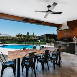 The Wine Manor - Lavish Poolside Living