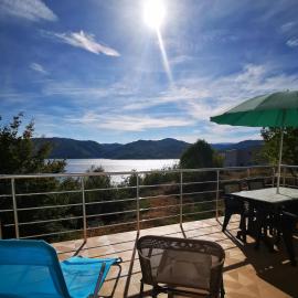 Lakeview Estate Chalet, hotel in Staro Myasto