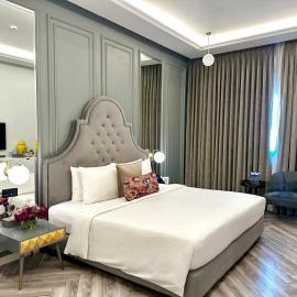 The Nishat Hotel Johar Town: Lahor şehrinde bir otel
