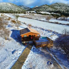 Aldea Los Odres - Cabañas de Madera de 1ª con Piscina Privada y BBQ en la puerta, hotel sa Moratalla