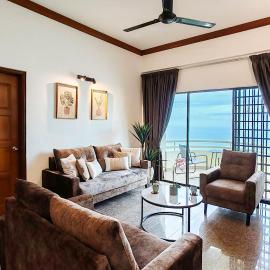 'Sunny Seaview' at Regency corner unit with 2 carpark by Shine Stay, Hotel in Port Dickson