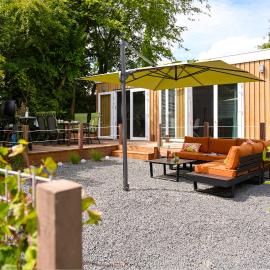 Ralreiger Chaletlodge met airco, tuin op het zuiden en fietsenberging, hotel u gradu Grou