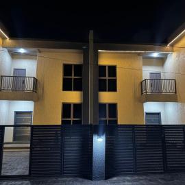 Guy Gad's Apartment, מלון בAshalebotwe