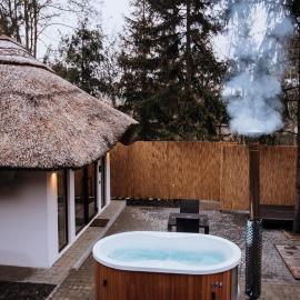 Tree House Relax Park, hotelli kohteessa Chişinău