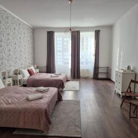 WE STAY APARTMENTS, hotel in Bratislava