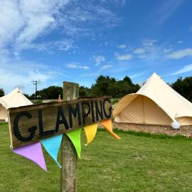 Kingfisher Bell Tent at Tregonetha Lake