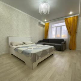 Уютная 1 комн Жк Золотой квартал, hotel a Aqtöbe
