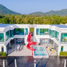 VIDA Luxury PoolVilla Pattaya Bang Saray Beach 8 Bedrooms, hotel in Na Jomtien