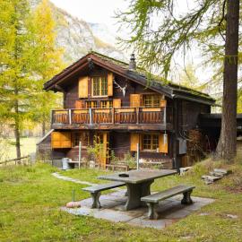 Holiday Home Lätthaus Rot by Interhome โรงแรมในเทช