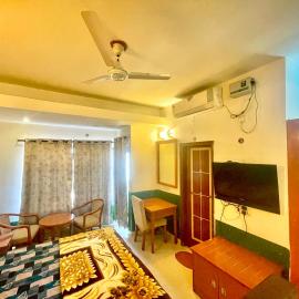 ZenRoofs- Brij Bhumi Haven, hotel din Vrindavan