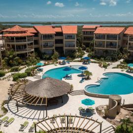 Residences at Barrier Reef 4B Oceanview 2 BR by Stay Floreo