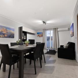 Luxurious & Spacious 2BD Accomodation at The Podium - Yacht Marina Area, Close to Valletta, hotel em Msida