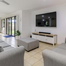 Fernando's Beach Hideaway, hotel in Banksia Beach
