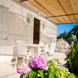 Guest House Rooms Rose - Romantic Double Room with Balcony and Sea View No 1