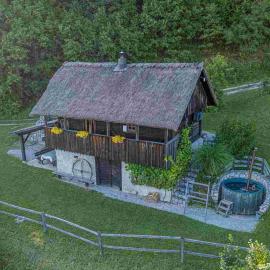 Vineyard Cottage Skatlar, hôtel à Otočec