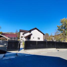 Casa Noastra, hotel in Drajna de Sus