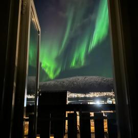 Tromsø family house, hotel u gradu Tomasjorda