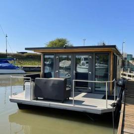 Heerlijke Houseboat "Tulip" in Monnickendam dichtbij Amsterdam, hotel din Monnickendam