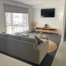 Eureka Gold Stays 2 bedrooms 2 bathrooms Wendouree, Ballarat No pets