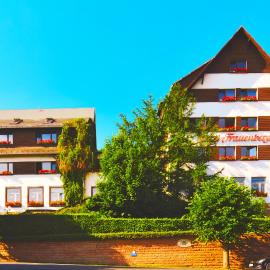 Wagners Hotel im Thüringer Wald، فندق في تابارز