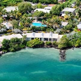 Cocoa Cove Resort: Saint Georgeʼs şehrinde bir otel