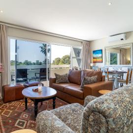 PAARL - The Heart of the Cape Winelands