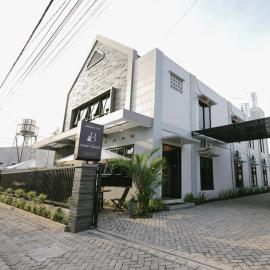 B Syariah Guest House, hotel em Lumajang