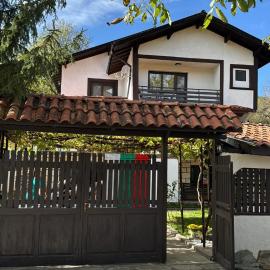 Къща за Гости БАРБЕЛ, hotel v destinácii Golyam Izvor