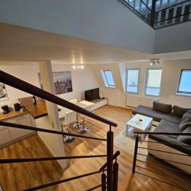 FERIENWOHNUNG 57m2 APARTMENT 2 RAUM MAISONETTEN WOHNUNG im ZITTAUER STADTZENTRUM INNENSTADT INNENRING TOP LAGE MARKT UND RATHAUS NÄHE