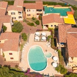 Residence Corte Dei Venti, hotel a Budoni