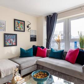 Modern 1BR Woolwich Flat Elizabeth Line 5 Min