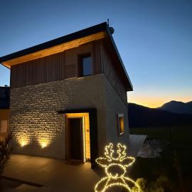 Lo Chalet Incantato del Maso K، فندق في فولاريا