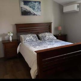 Roomy rosegarden flat in Roselands