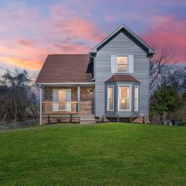 4BR Contractor & Family Stay Fast WiFi, хотел в Кларксвил