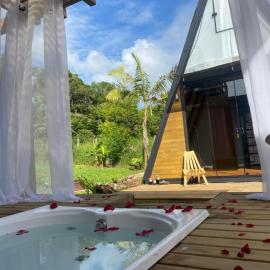 Cabana da reserva com jacuzzi, готель у місті Торрес