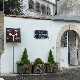 AFFITTACAMERE al CASTELLO AIROLA BN, hotel Airolában