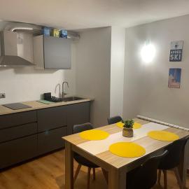 Llivia B - apartamento estudio en Llívia, hotel em Llivia