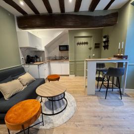 La Réserve du Château، فندق في ماينتينون