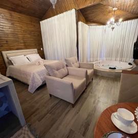 Pousada Alto Colina - Chalé Siriema, hotell i Venda Nova do Imigrante