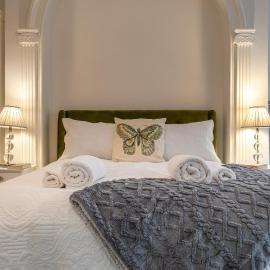 Stunning Georgian Apartment in Grosvenor Place!