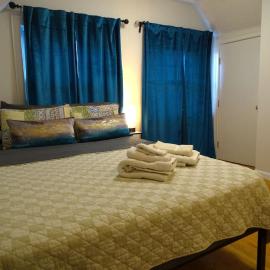 Convenient 2 bed Apt in Everett a Short Walk to Encore