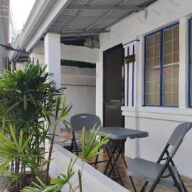 Laly's B8 cozy Vacation Townhouse, hotel a Olongapo