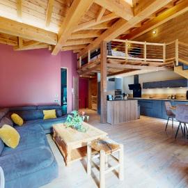 Chalet Grand Croix avec Spa Privé, Plancha & Jeux Extérieurs, готель у місті Val Cenis