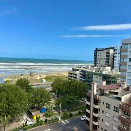 Apartamento com vista para o mar, hotel in Capão da Canoa